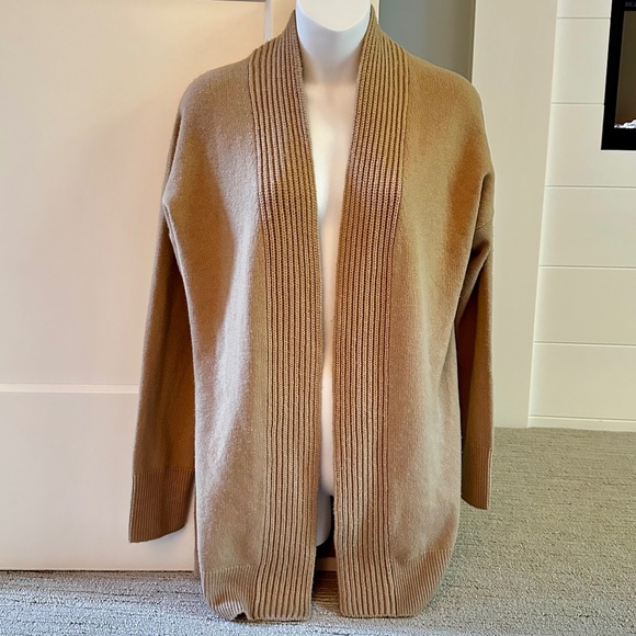 VINCE Beautiful Camel Open Front Cardigan Sweater Sz M NEW $495!! - Picture 1 of 4